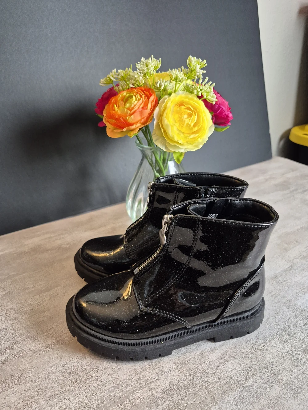 Cat&Jack! Heart Zip Front Ankle Boots! Toddler.Size 11